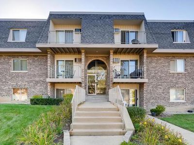 876 Blossom Ln #5-203, Prospect Heights, IL, 60070