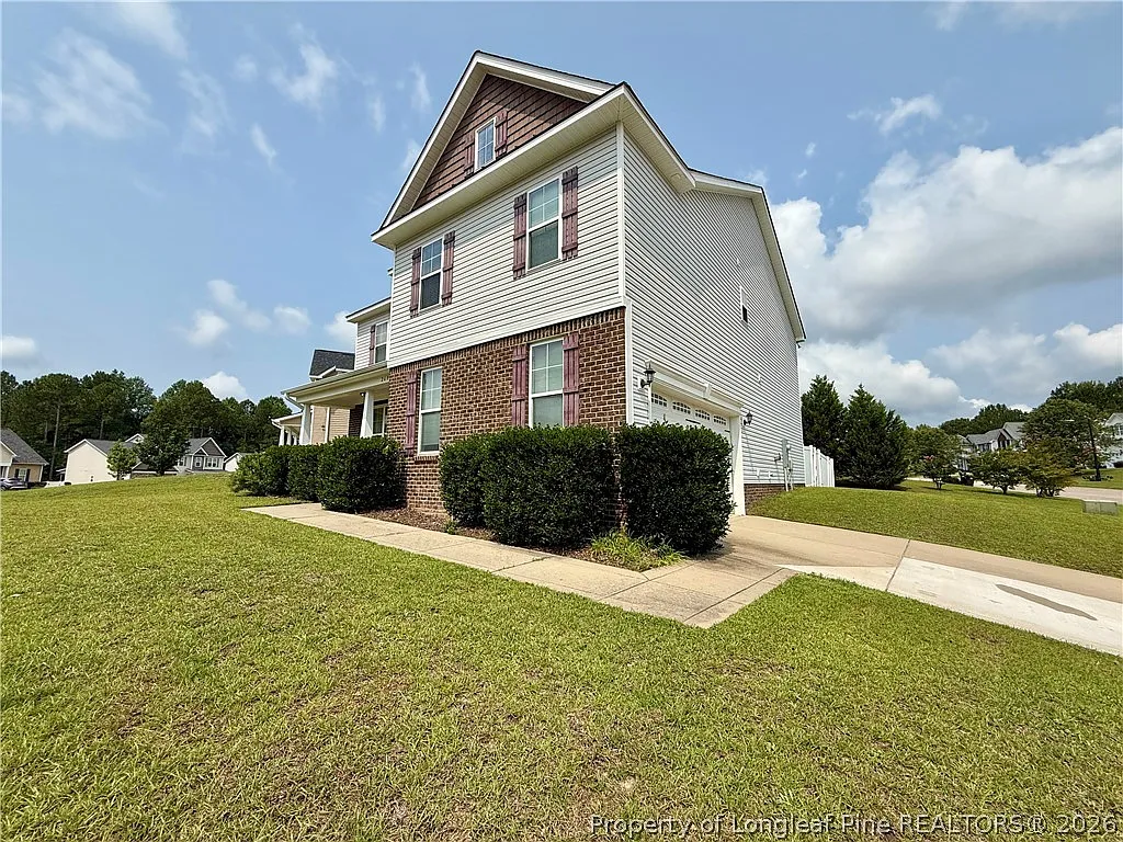 4 bed, 3.5 bath, 2973 sqft, $2,100 — Photo 3