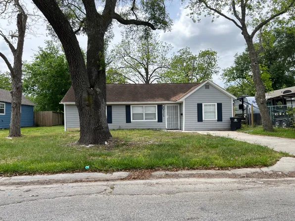 5106 Southwind St, Houston, TX 77033