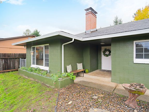 3rd image of 12803 NE 39th St