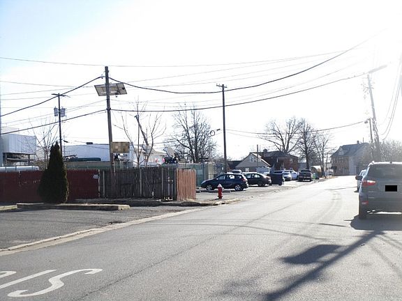 3rd image of 265 No 1 Ave