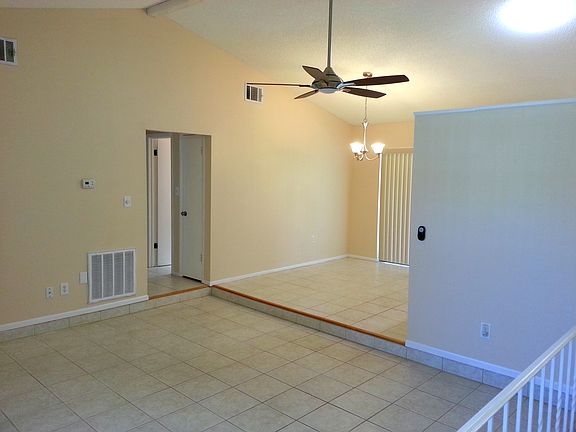 5th image of 576 Atlantic Ave NE