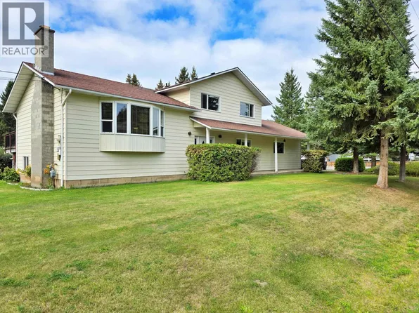 2491 Sing St, Cariboo, BC V2J 4P6