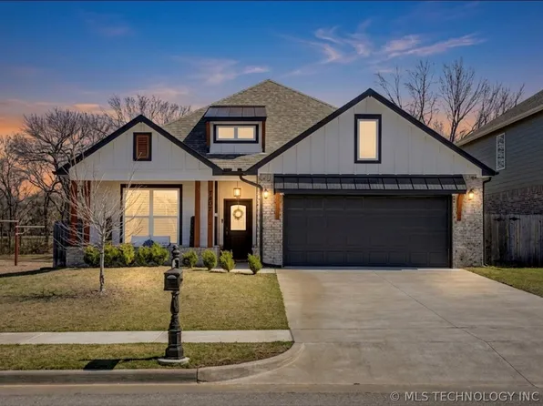 7407 S Walnut Ave, Broken Arrow, OK 74011
