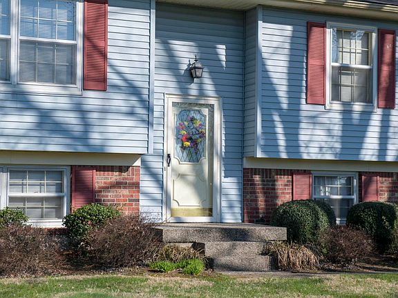 2nd image of 6617 Everton Dr