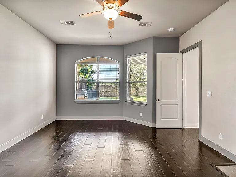 306 Enclave Cir — Photo 24
