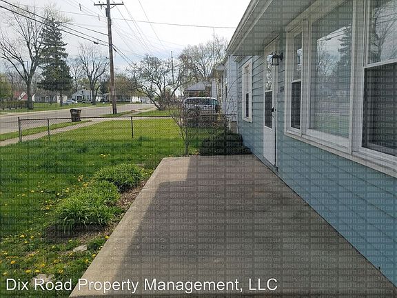 2nd image of 3316 Burbank Ave