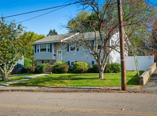 39 Gallows Hill Rd, Salem, MA 01970