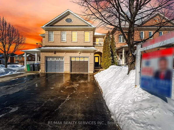 4 Rocky Point Cres, Brampton, ON L6V 4S8
