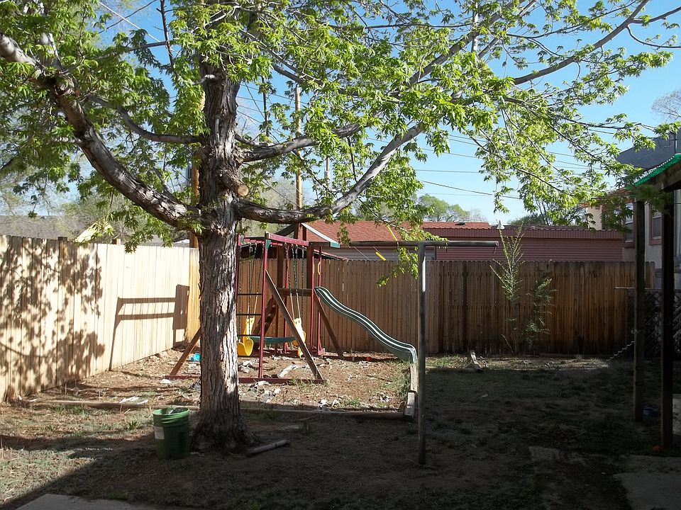 2nd image of 606 Warren Ave