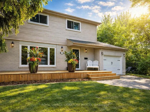 105 Catalina Dr, Toronto, ON M1M 1K7