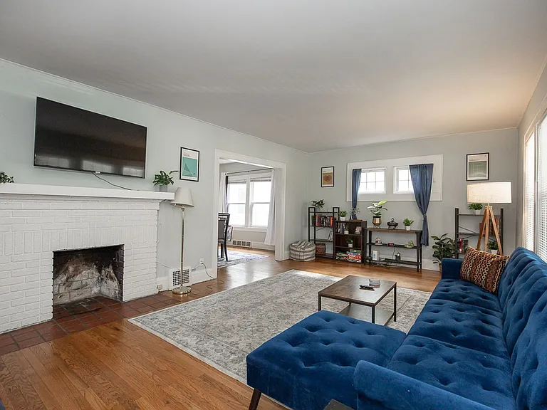 3165 Kensington Rd — Photo 5