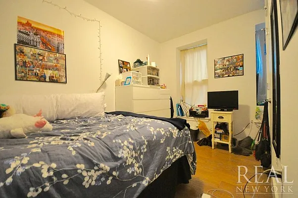 Rented by REAL New York | media 10