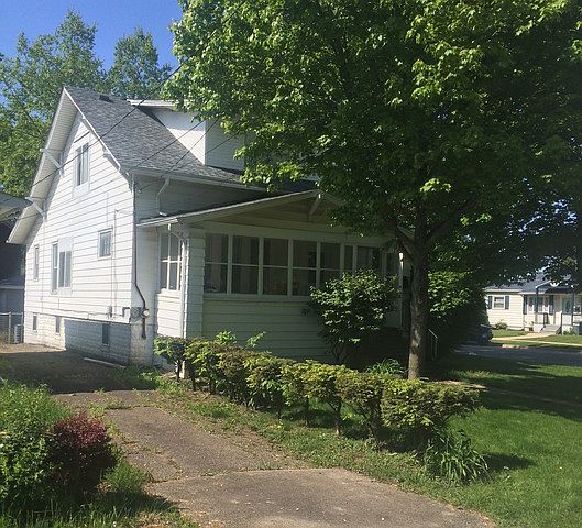 1st image of 812 W Moran St