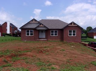 108 Warrington Dr, Bardstown, KY 40004