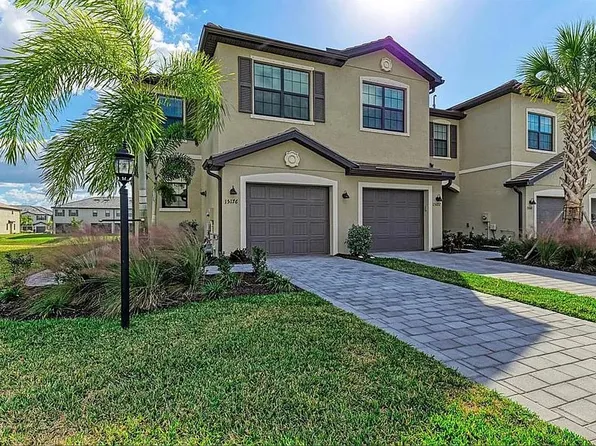 15176 Sunny Day Dr, Bradenton, FL 34211