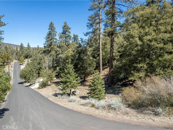 1300 Banff Dr #660, Pine Mountain Club, CA 93222