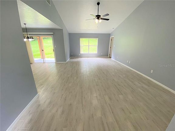 2nd image of 809 Park Trail Dr
