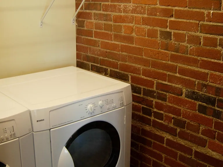 723 S Neil St #203 — Photo 9