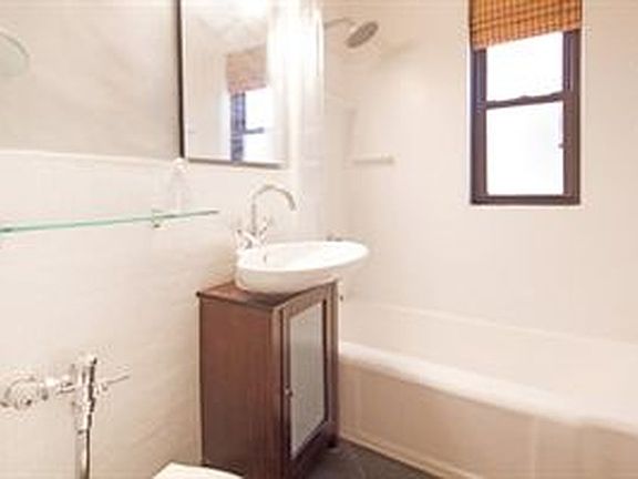 4th image of 290 6th Ave #3D