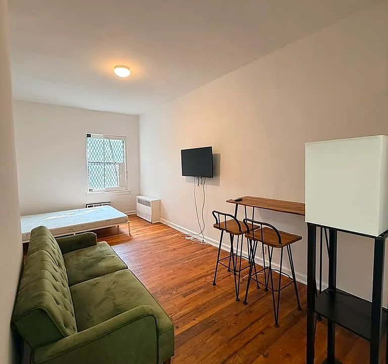 1st image of 324 E 14th St APT 5B