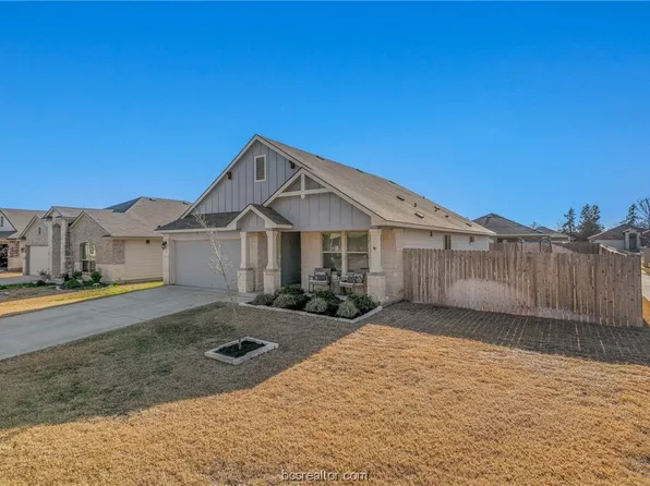 1947 Cartwright St, Bryan, TX 77807