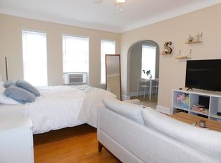 728 Clark St #20, Evanston, IL 60201