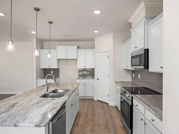 65 Wild Turkey Way, Lillington, NC 27546