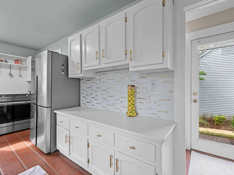 320 Littletown Quarter — Photo 9