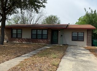 319 Laddie, San Antonio, TX 78201