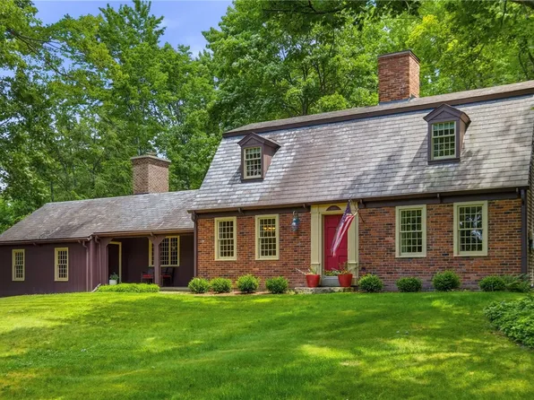10580 Landau Dr, Wexford, PA 15090