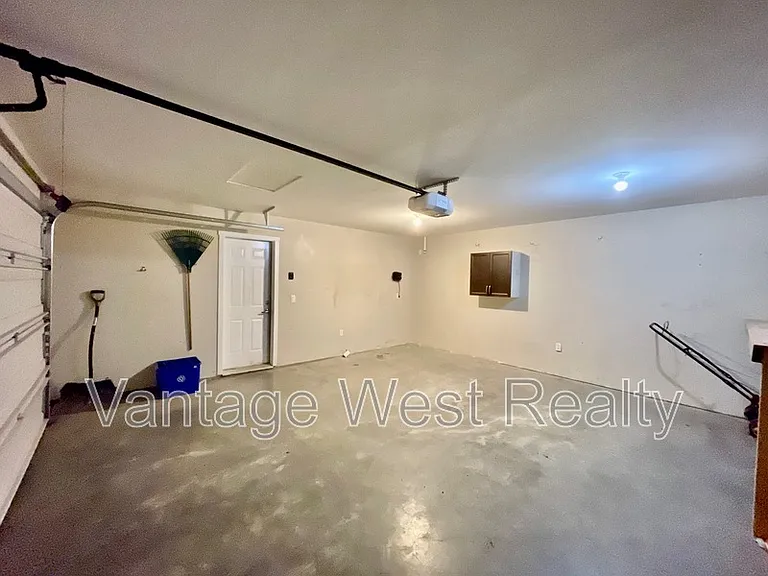 2442 Last Rd — Photo 27
