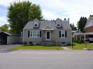 8 Spring Run Ln, Madison Township, PA 18444