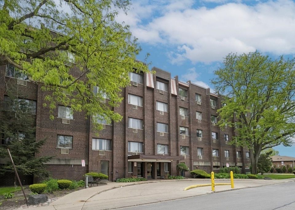 1st image of 8455 W Leland Ave Unit 316