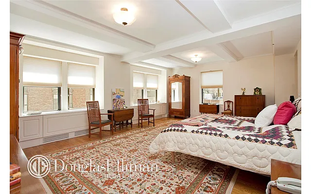 Sold by Douglas Elliman | media 10