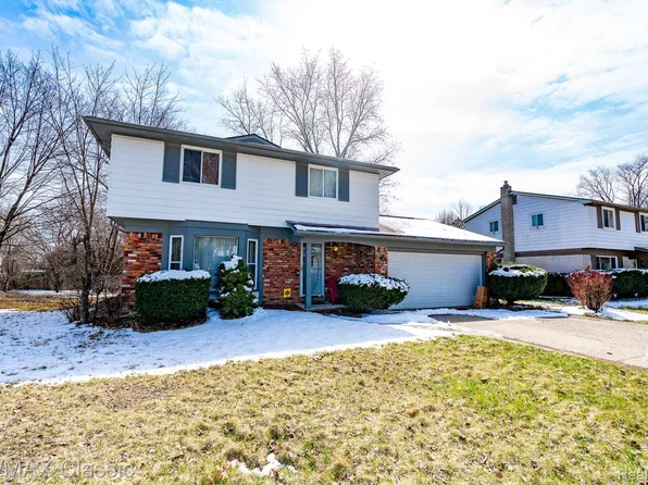 20221 Alhambra St, Southfield, MI 48076