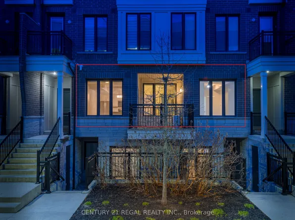 150 Long Branch Ave #21, Toronto, ON M8W 0B1