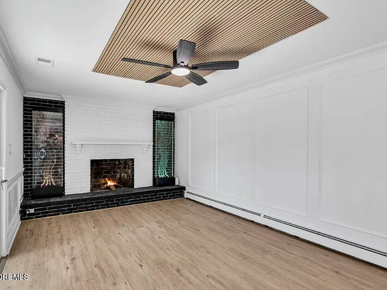 30 Belmont Ave — Photo 9