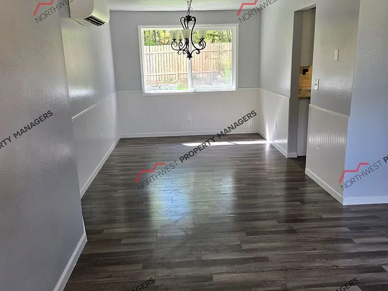 212 Galaxie Rd — Photo 5