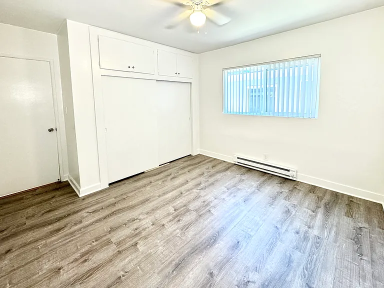 21111 Wood Ave #0 — Photo 20