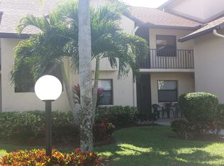 8445 Charter Club Cir UNIT 5, Fort Myers, FL 33919