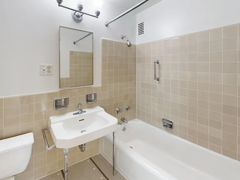 Parkmerced Apartments — Photo 44