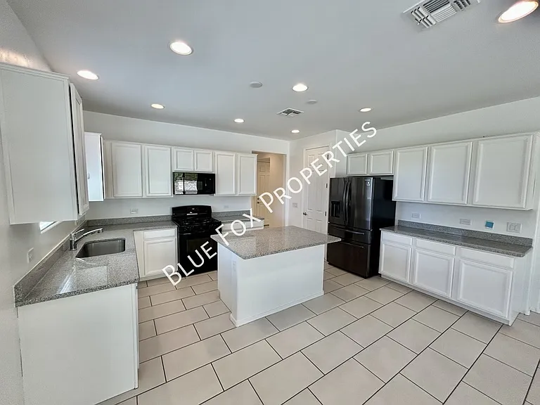 7214 S Via Tierra Mesa — Photo 2