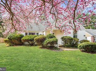 1122 Burmont Rd, Drexel Hill, PA 19026