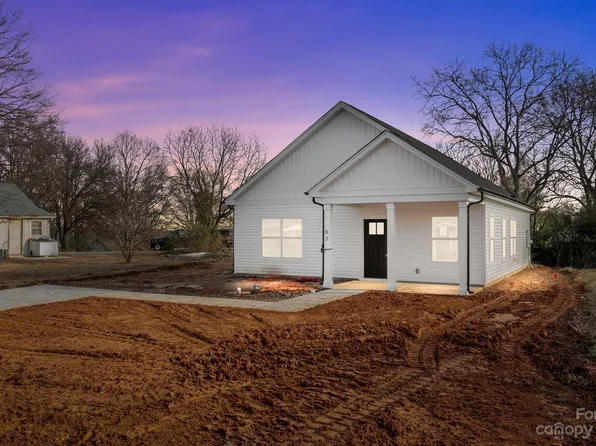 67 4th St, Concord, NC 28027