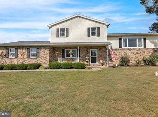 294 Schappell Rd, Hamburg, PA 19526