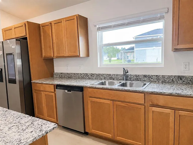 2717 Raindrop Run St — Photo 11