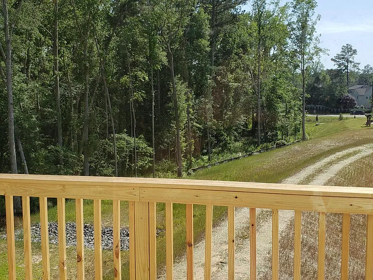 1128 Finch Ct — Photo 8