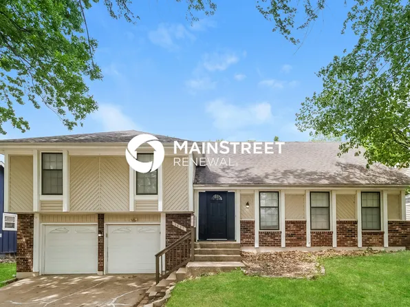 1605 SW 22nd St, Blue Springs, MO 64015