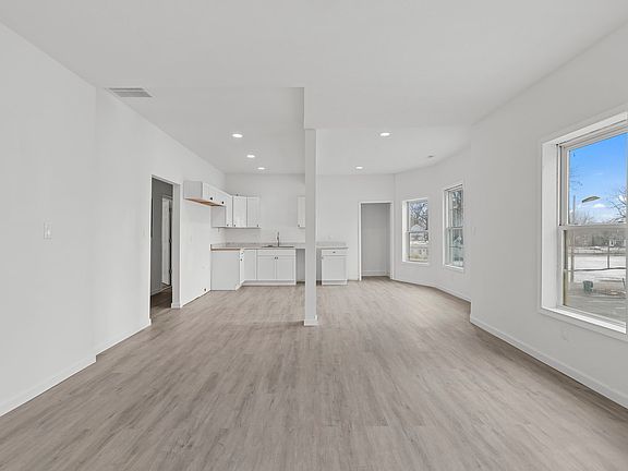 2nd image of 910 S 2nd St